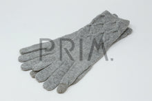 Load image into Gallery viewer, HAND PLEATED ECHO TOUCH GLOVE
