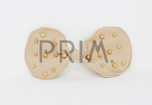 Load image into Gallery viewer, SCATTERED PEARLS BOW CLIP
