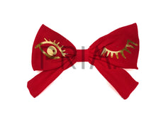 Load image into Gallery viewer, RIBBED BOW CLIP WITH FOIL WINK
