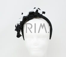 Load image into Gallery viewer, RUFFLE KNIT HEADBAND
