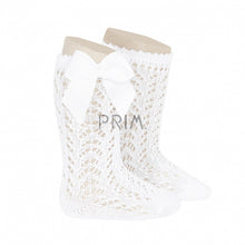 Load image into Gallery viewer, CONDOR CROCHET KNEE SOCK WITH BOW
