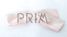 Load image into Gallery viewer, DACEE SILK BOW MEDIUM CLIP
