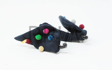 Load image into Gallery viewer, POM POM BANANA CLIP
