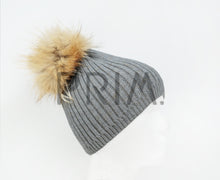 Load image into Gallery viewer, METALLIC POM POM HAT
