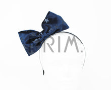 Load image into Gallery viewer, VELVET STAR BOW HEADBAND
