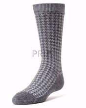 Load image into Gallery viewer, MEMOI BOYS HOUNDSTOOTH BOYS DRESS SOCK
