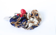 Load image into Gallery viewer, SILK SCRUNCHY
