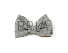 Load image into Gallery viewer, BURLAP STANDING BOW CLIP
