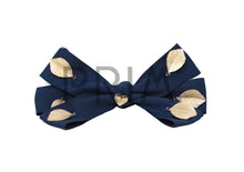 Load image into Gallery viewer, BOW WITH METAL LEAVES CLIP
