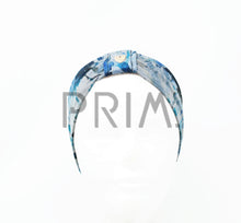 Load image into Gallery viewer, FLORAL WRAP
