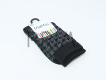 Load image into Gallery viewer, MEMOI HOUNDSTOOTH BOYS CREW SOCK
