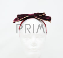 Load image into Gallery viewer, METALLIC EDGED VELVET POP UP BOW BABY BAND
