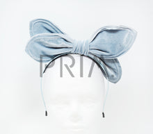Load image into Gallery viewer, GROWING ORCHID VELVET HEADBAND
