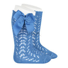 Load image into Gallery viewer, CONDOR CROCHET KNEE SOCK WITH BOW
