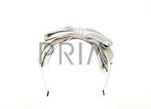 Load image into Gallery viewer, STRIPED GOLD BOW HEADBAND
