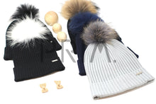 Load image into Gallery viewer, RIBBED HAT WITH POM POM
