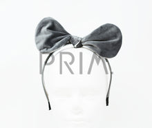 Load image into Gallery viewer, VELVET WITH METALLIC TRIM BOW HEADBAND
