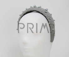 Load image into Gallery viewer, MULTI SCATTERED PEARLS COVERED HEADBAND
