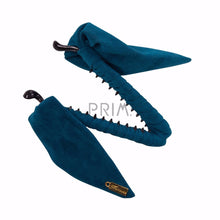 Load image into Gallery viewer, VELVET PETAL BANANA CLIP
