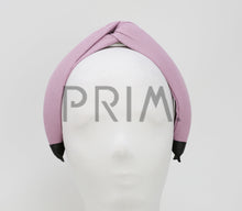 Load image into Gallery viewer, RIBBED TWIST CENTER HEADBAND

