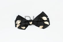 Load image into Gallery viewer, BOW WITH METAL LEAVES CLIP
