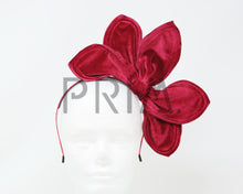 Load image into Gallery viewer, FIVE PETALS VELVET HEADBAND
