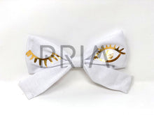 Load image into Gallery viewer, RIBBED BOW CLIP WITH FOIL WINK
