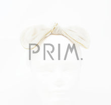 Load image into Gallery viewer, VELVET WITH METALLIC TRIM BOW BABY HEADBAND

