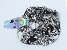Load image into Gallery viewer, BANDANA PRINTED SCRUNCHY
