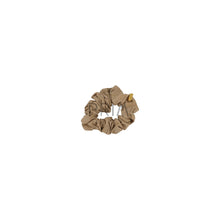 Load image into Gallery viewer, HEIRLOOMS BUTTERFLY PRINT SCRUNCHIE
