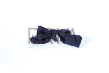 Load image into Gallery viewer, DACEE WAFFLE BOW SMALL CLIP

