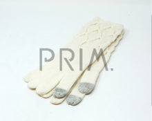 Load image into Gallery viewer, HAND PLEATED ECHO TOUCH GLOVE
