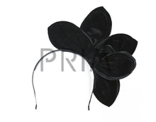 Load image into Gallery viewer, FIVE PETALS VELVET HEADBAND
